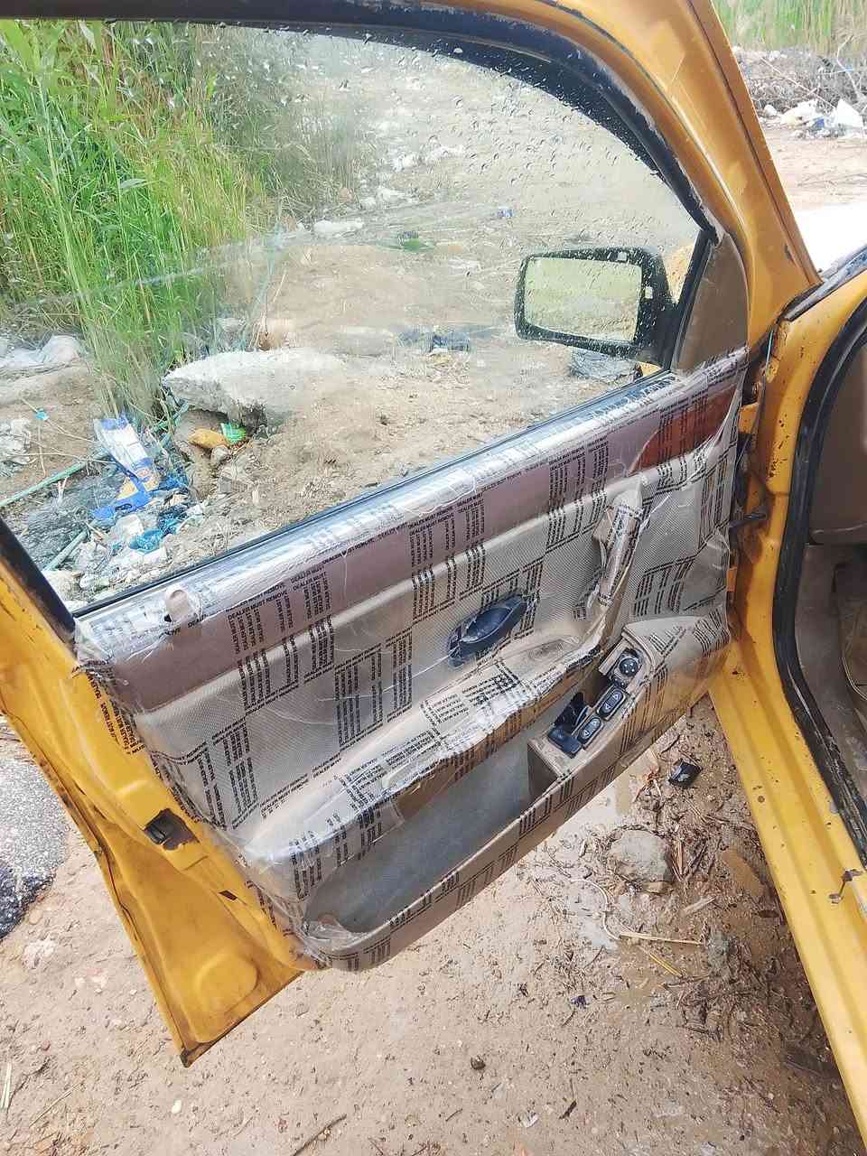 من رخصة الادمن المحترم
سلام عليكم 
من رخصة الادمن المحترم 
عيد سعيد على الجميع 
سمند رقم ألماني
كير ومحرك بور استيرن ومشط جدد،، ماواصل لراعيه بدون 
السعر 11بيه مجال حك الجيه
مكاني كوفه 
***********
