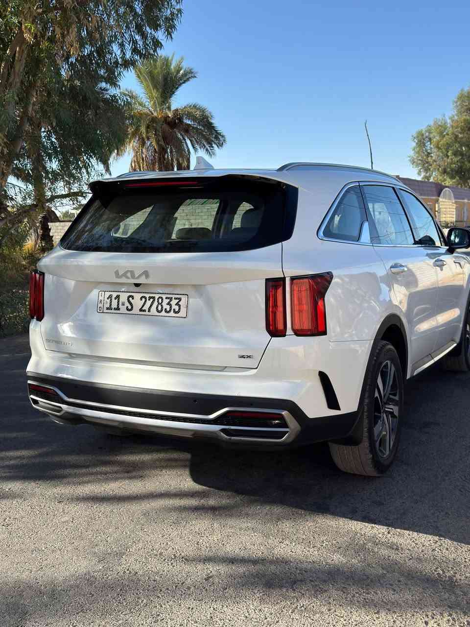 سورنتو 2023
خليجي   
محرك ستة سلندر 3500 
فئة السيارة 4x فول واحد على واحد  
والسيارة مكفولة من الصبغ
 ماشيه 69.000
والسيارة استعمال نظيف جداً والسيارة رقم بغداد الجديد الإنكليزي وبأسمي

والمكان بغداد الشعله سلاميات 

وهذا رقمي ‭ ‭***********
