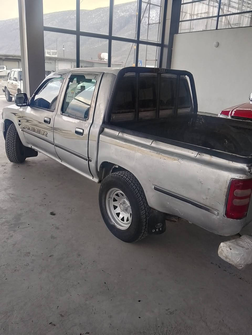 پيكاب دير 2007 منه فيست مكينه به خ مكينه و گير و اكسل به شه رت هه ر چوار تاى نوى هه ر چوار به ره ده رگاى نوى سياره يكى بئ كيشيه سحرى 27 وه رقه *********** --------***********
