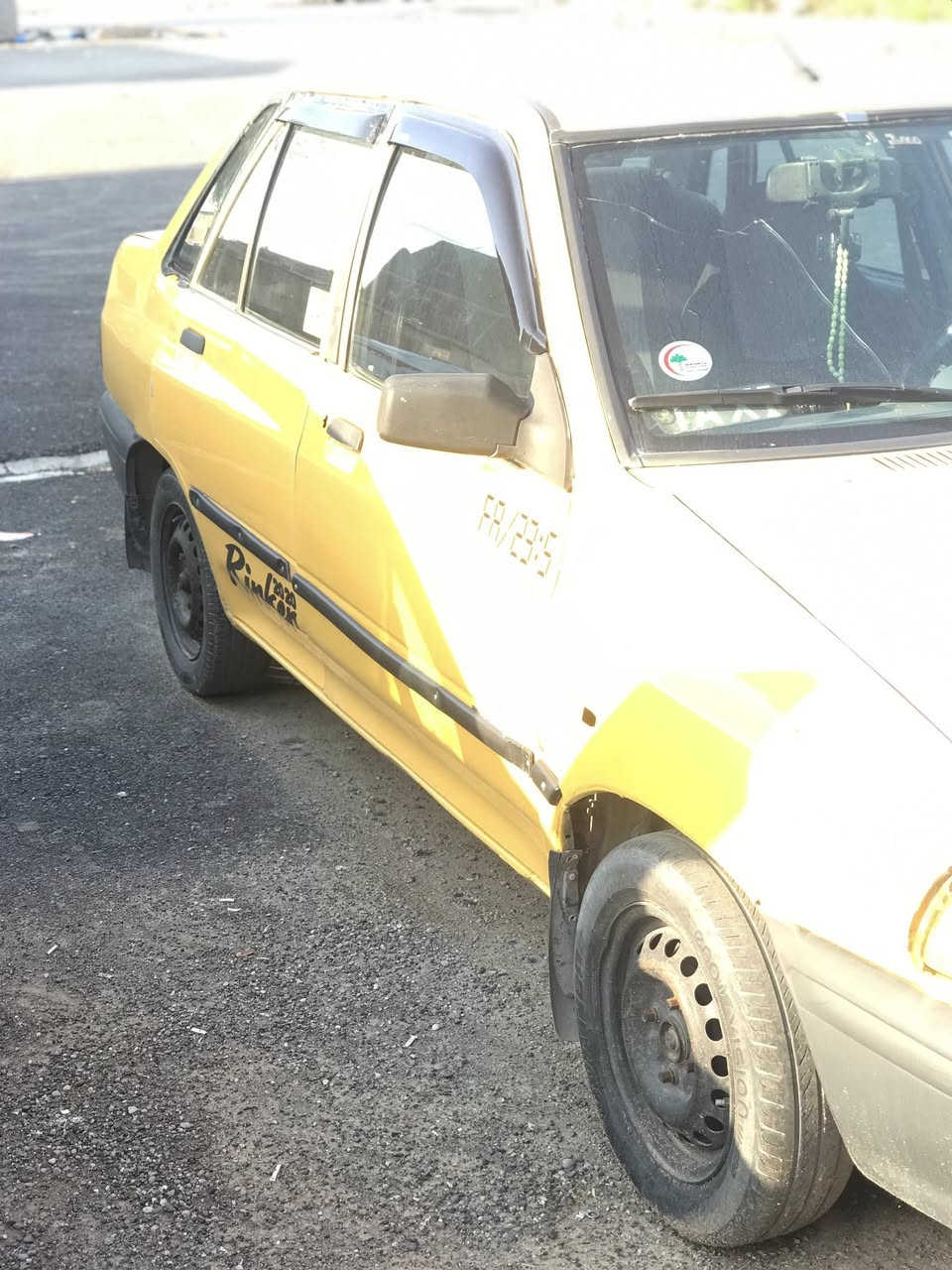 للبيع سياره سايبه ٢٠١٢ رقم احمر المكينه لا صرف ولا نفخ السعر ١٨$ 
للتواصل عل الرقم ***********
