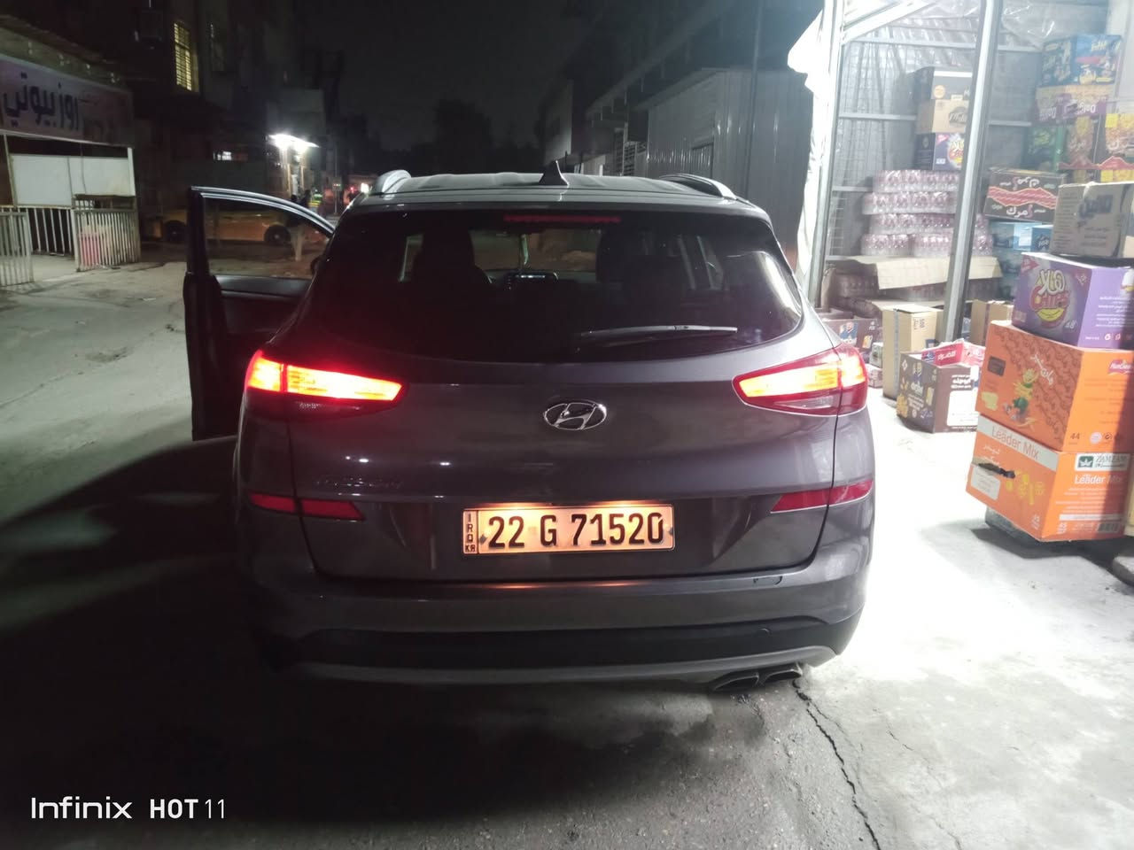 السلام عليكم
للبيع هيونداي توسان مديل 2020 وارد امريكي رقم اربيل السيارة كما موضح حادث جاملغ وشويه باب من جوه ومصلحات نفسهن ليبل واحد السيارة بدون تبديل ماشية 65 مواصفات بصمه رادارات مري تحديد ومثبت مسار كشن كهرباء مع تدفئة كشنات وشاشه حجم جبير 

السيارة نضيفه خير من الله استخدام بسيط تخم تاير جديد بانزين كله محسن محرك 2400

السعر 180 وبيها مجال للشراي 
مكان بغداد 
***********
