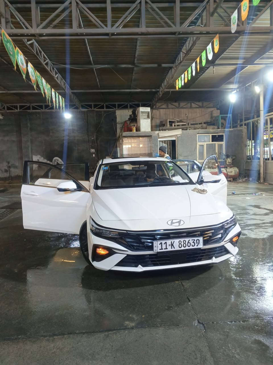 السلام عليكم النترا موديل ٢٠٢٤كفاله عامه فول ١/١فتحه بصمه دخول ذكي صندوك ذكي مري شفط مكفوله كفاله عامه من كير ومحرك وكشر سنويه بسمي تحويل بنفس اليوم رقمه بغداد انكليزي الرقم ***********
