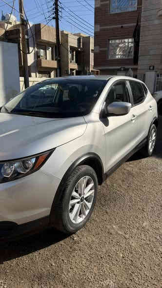 السلام عليكم نيسان روج سبورت موديل 17 نص فول امريكيه حادثها بغداد مرفق بل منشور عليهه ادما كامله صدر خلفي امامي جديد تايرات جدد مبدل دهن كير ودهن محرك تبديل شاشا وعليهه ادامه محرك كامله نوزلات فيتبم مع قاعده بلاكات اصليه السياره كامله مكمله مابيها اي نقص السعر 14500$ العنوان الكاظميه اتصال فقط ***********
