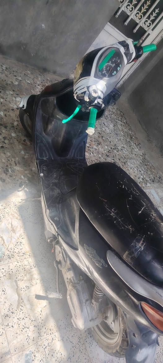 دراجه اكزز  ما مفتوحه ابد شغل سلف وطلع كبل بيه.صلنصه مزروبه بس كرهبايات شغاله دك عله ***********
