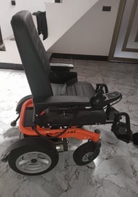 كرسي كهربائي لبييع جديد ما مستعمل ما واصله الشارع السعر : قيم بما يرضي...