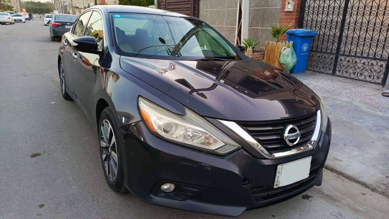 🚘 للبيع – نيسان التيما 2017، الفئة SV، وارد امريكي، اللون ارزق - نيلي
📍 المكان: بغداد سنوية ورقم مميز، بأسمي تحويل مباشر.
🔹 المواصفات:
• محرك 4 سلندر، سعة 2.5 لتر.
• تبريد منفصل Dual.
• مانع انزلاق و abs.
• حساسات أمامية وخلفية نظام تحذير النقاط العمياء، رادار توقف ذاتي.
• بصمة 5 ازرار وتشغيل عن بعد.
• تحكمات ستيرن كامل، كروس مثبت سرعة.
• دواخل لون بيجي، مقعد السايق تحكم كهربائي.
• شاشة بلادية + بلوتوث + كاميرة خلفية.
• مرايات جانبية جديدة ام اشارات ب2025.
• مازدات امامية عدسة LED جديدة (2025).
✅ الضرر: حادثها خلفي صندوك (الجنطة) امريكا، جاملغ جهة يمين السايق العراق، بجم كبس.
✅ السيارة نظيفة كولش الكير بشرط (براد جديد ب2025) والمحرك وكل الكهربائيات شرط الفحص (صيانة منتظمة، ماشية 225 الف كيلومتر قابلة للزيادة)، صدر امامي وخلفي جديد مبدل ب2025.
✅ غرامات على السنوية او السيارة صفر.
✅ السعر 127 ورقة وبيها مجال حك الجية.
📞 للاستفسار والتواصل: ***********
