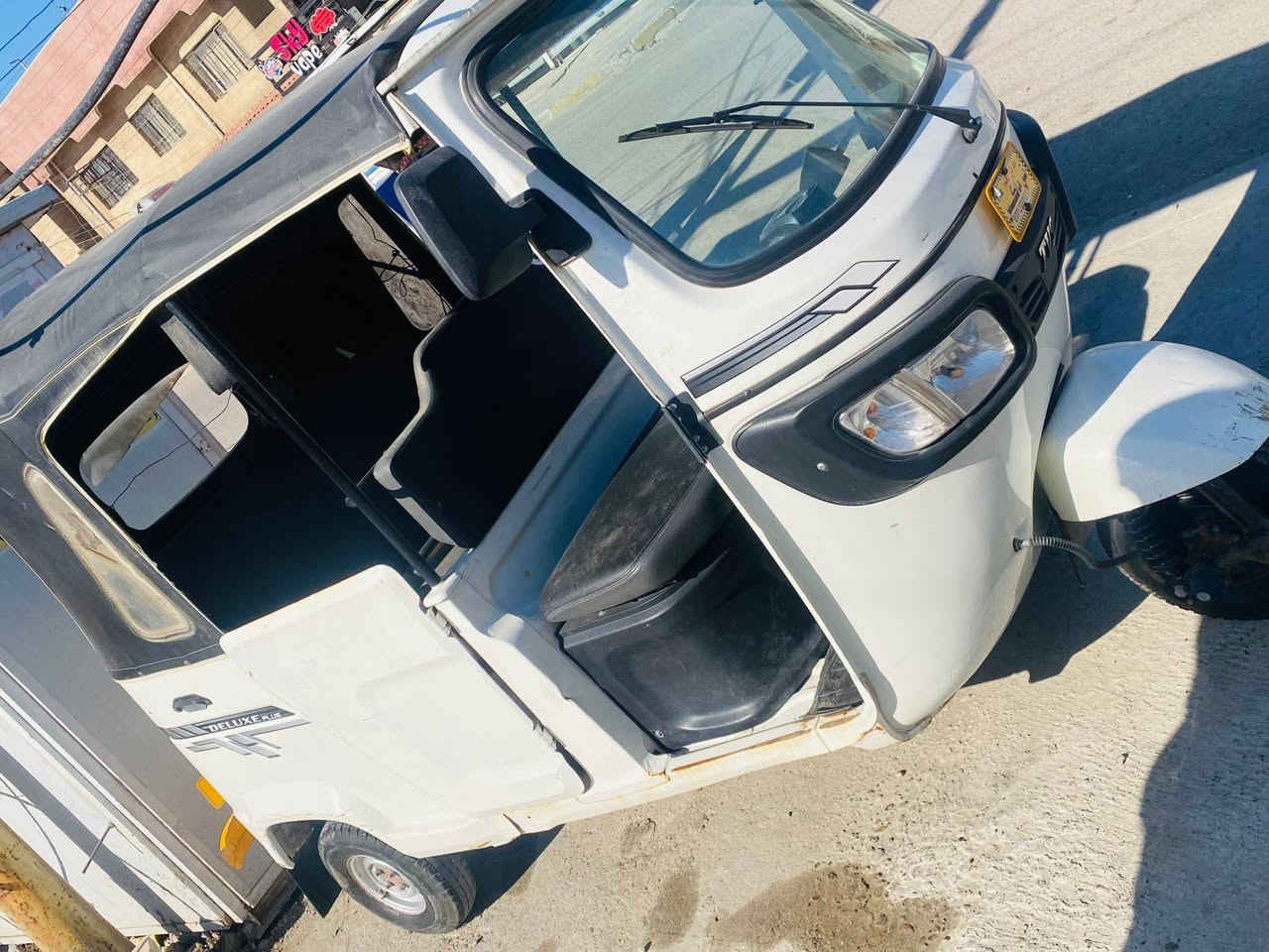 السلام عليكم من رخصة الادمن المحترم 
تكتك موديل ٢٢جاهز رقم بصره غير متواجد ع فيس اي استفسار الاتصال ع هذا الرقم ***********
