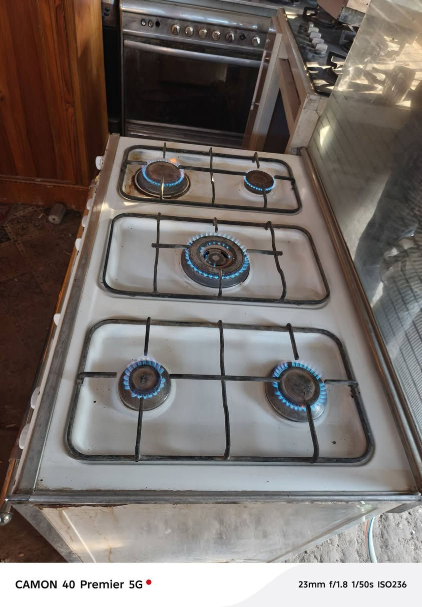 السلام عليكم طباخ كله شغال السعر 125 الف للتواصل راسوني خاص او واتساب ‏‪***********‬‏
