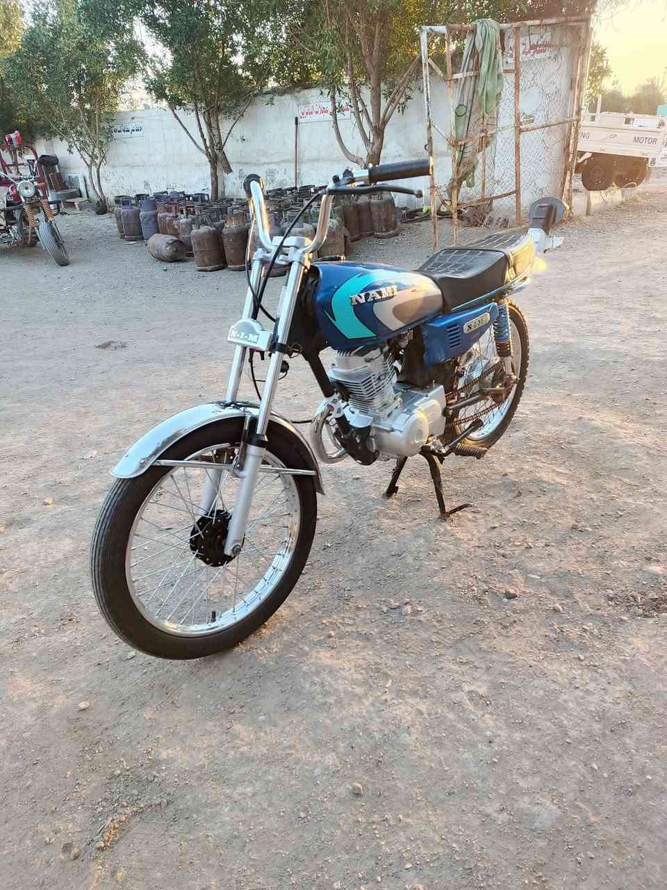 دراجه اربعه كير تعمير اصلي 23 محرك مفتوح بس ولفات
مديل 14 اوراق اصولي ‏‪***********‬‏ العنوان كوت العزه القديمه  650 وبيهه مجال قليل
