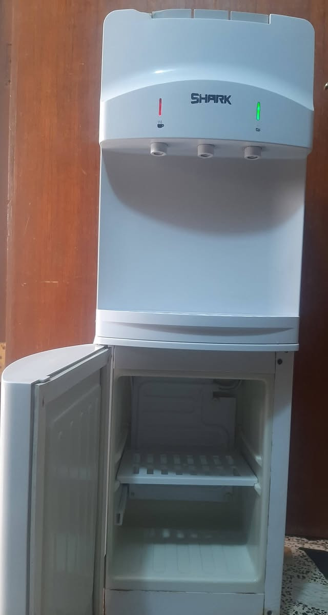 برادات للبيع شغالات حار بارد ثلاجة ماداخلات تصليح  سعر الواحد  ٨٠  العنوان جميلة ***********
