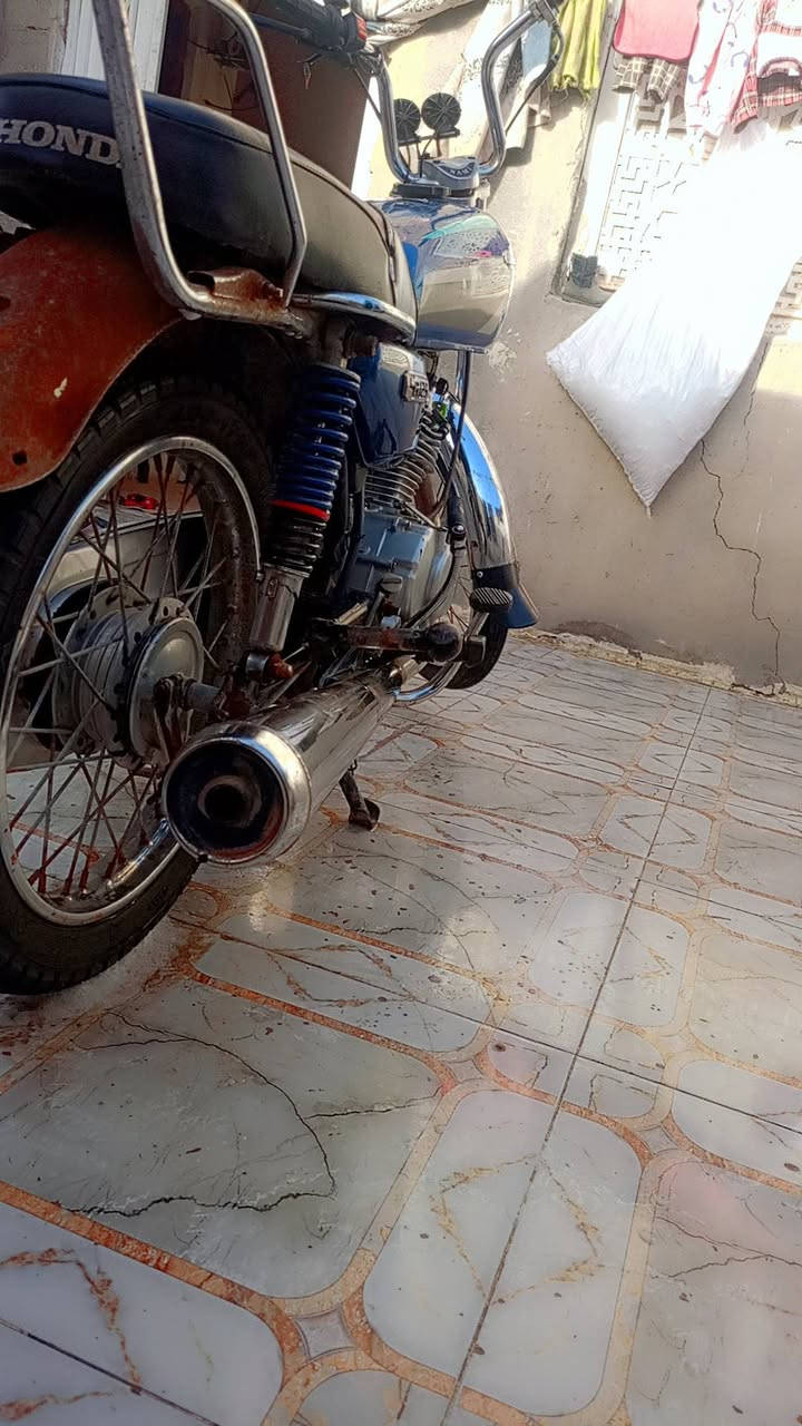 نامه للبيع موديل 20 مكينه 22
جاهز من كلشي أوراق اصولي شرط 
عنوان سوق شيوخ ***********
سعر 650
