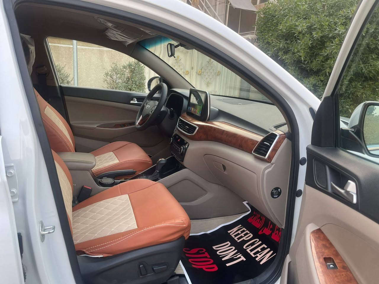 توسان 2020 خليجيه بغداد موصفات الشركه بس فتحه مبيه... مكفوله من الصبغ والتبديل والتعديل كفاله حتى من الشخط على ايدي من الزير...
بصمه..
مري شفط..
تبيرد خلفي امامي..
ماشيه 42 الف بعدها بنايلونات الشركه..
ويل كب.. 5
محرك 2000 دوش..
كراسي 2 كهرباء..
رقمه بغداد الدولي باسمي شخصيآ..
بصمات 2 وياها..
محرك كير تبريد تدفئه كله على وضع الشركه..
مكاني بغداد الكرخ حي الاعلام...
.... ***********.......للبيع فقط الشراي يتصل..
