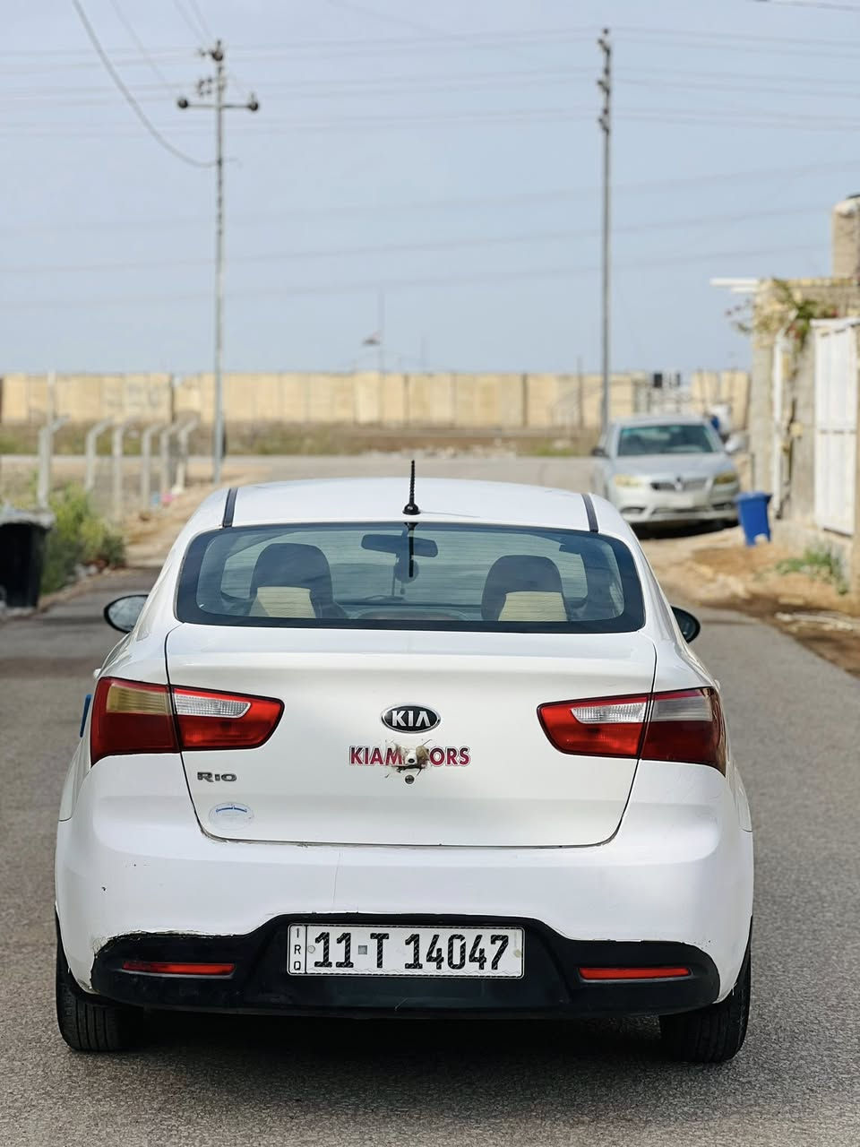 سلام عليكم ريو خليجي 2014كير ومحرك وحدادية كفالة تخم تاير جديد مال جناي جاهزه الاخير دوشمه جديده  مكينه1600دوش المرغوب تبريد تدفئه كله شغال سنويه ال2030رقم بغداد انكليزي بيها2قطع صبغ فقط 
السعر79وبيها مجال بسيط 
الاتصال***********
مامتواجد بلخاص 👆👆
مواصفات السياره 
شاشه
تحكم استيرن 
كامره 
نضام ايكو
