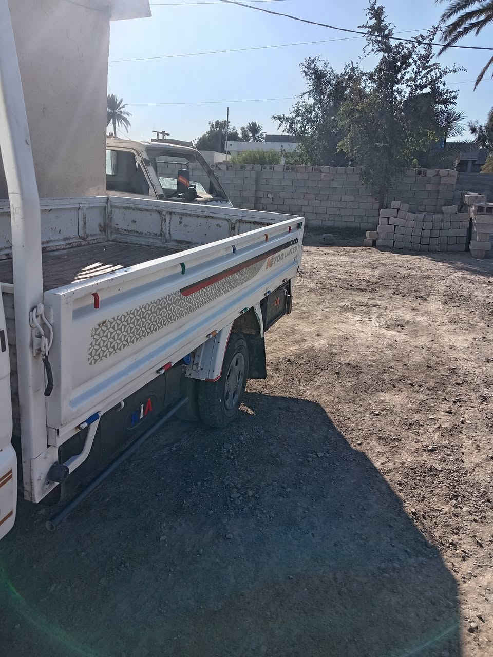 السلام عليكم بدي مال كيا حمل مكان بغداد التاجي السعر اتصل ***********
