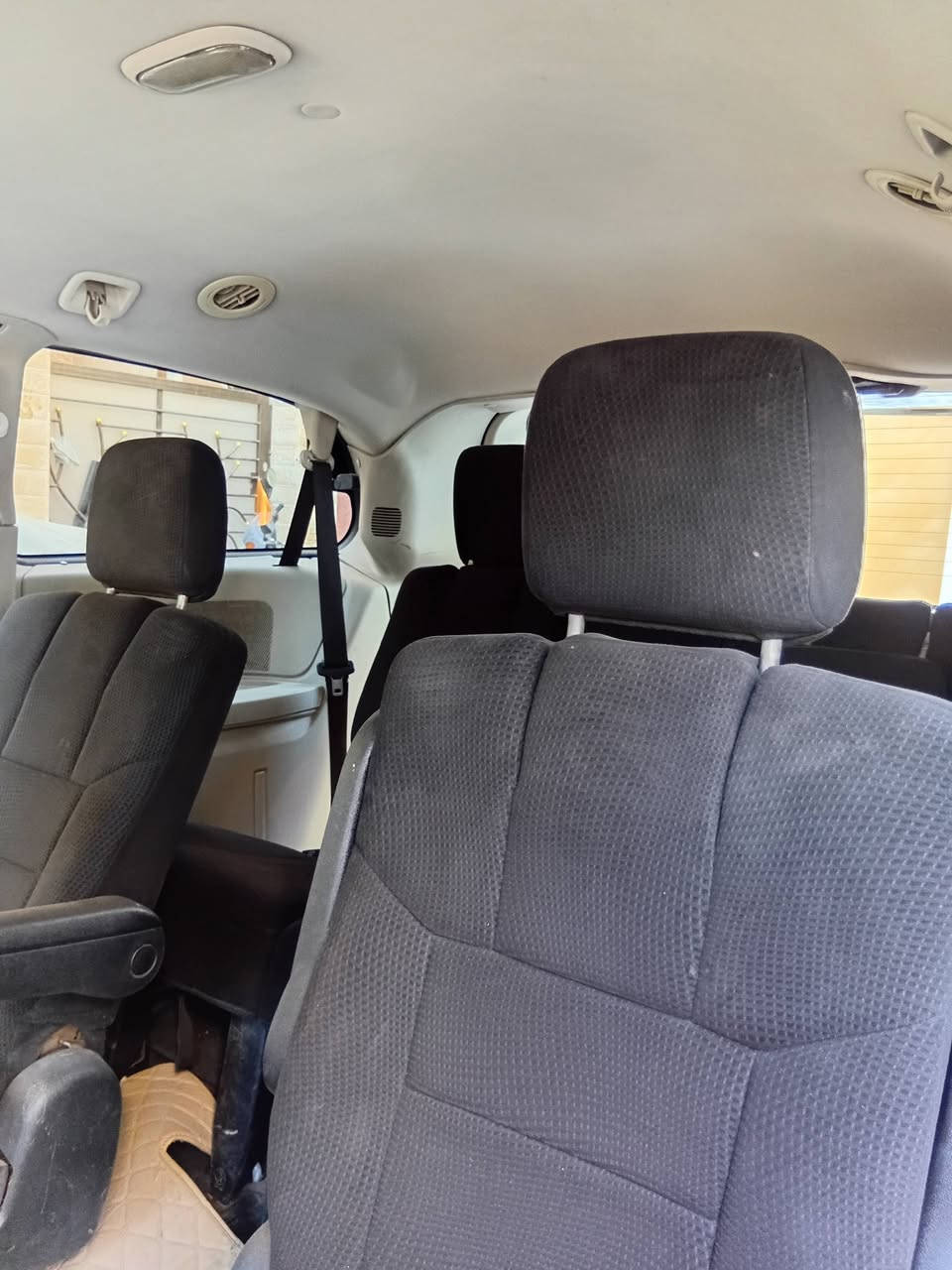 دوج كرفان مودي٢٠١٣
.٣. قطع تبريد شغال مع التدفئه
محرك ٣٦٠٠
مانع انزلاق
نضام ايكو اقتصادي
كشنات مخمل
ارضيه مغلفه 
شاشه اندرويد
صدر امامي خلفي ممتاز
.٥. ويل كب حجم ١٦
دواسة البريك متحركه كهرباء
كشن السائق كهرباء
كامره خلفيه
ماشيه.١٣٠ ميل قابله للزياده 
السياره رقم بغداد 
مشروع وطني باسمي
السنويه لغاية.٢٨
السعر ١٤٥ ورقه وبيه مجال للشراي
اذا اكو احدث للمراوس ان تكون موديل ٢٠٢٠ فما فوق
هاتف *********** ابو نور
يوجد واتساب
