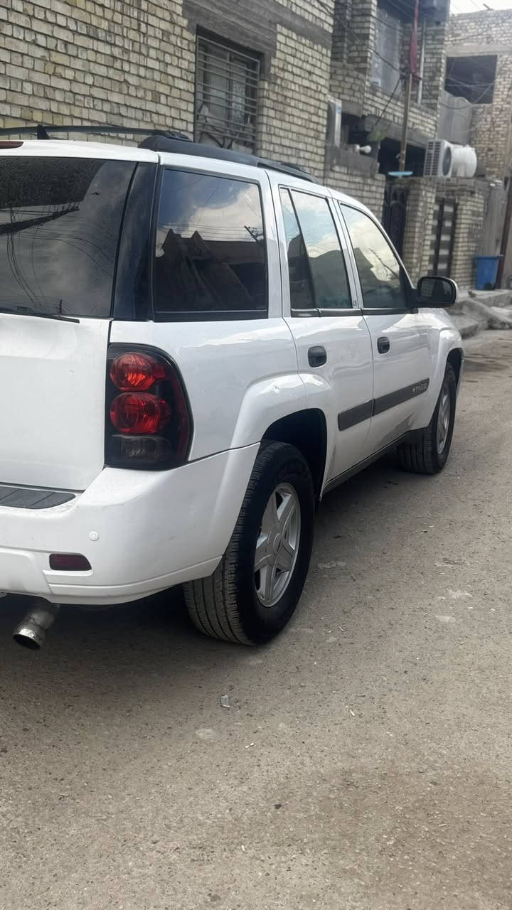 بلايز للبيع موديل ٢٠٠٤سيارة جاهزه مابيها أي تبديل السعر ٩٠وبيها مجال حق الجيه سيارة مال جناي بس محتاج الرقم ***********
