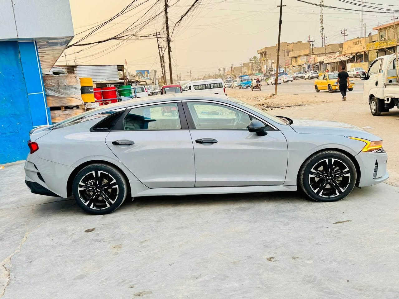 🚗 للبيع | كيا K5 GT-Line موديل 2021
   

السعر 155$

✨ المواصفات:

* فئة GT-Line فول عدا فتحة السقف

* ماشية 39 ألف ميل

* محرك 1.6 تيربو

* ناقل حركة أوتوماتيك 8 سرعات

* شاشة كبيرة مع دعم Apple CarPlay و Android Auto

* كاميرا خلفية مع حساسات خلفية

* تشغيل بصمة (Smart Key) 

* مثبت سرعة ذكي

* رادار أمامي ومساعد الحفاظ على المسار

* نظام مانع التصادم الأمامي

* إضاءة LED أمامية وخلفية مع DRL

* تدفئة للمقاعد الأمامية

* دخول ذكي بدون مفتاح

🔧 ملاحظة: ضرر حادث سرقة (جاملغ + بنيد ).

📍 العنوان: بغداد – الكاضمية 

📞 للاستفسار: ***********
