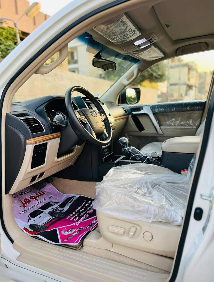 سلام عليكم 
برادو موديل 2022vx
ماشيه 40
6سلندر 
رقم بغداد مكان السياره بغداد
ملاحضه :بصيطه
الهاتف ***********
