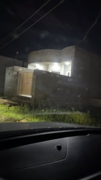 بيت للبيع او للايجار سبعه نيسان حي الموظفين مساحه ١٢٥ طابق واحد اذا لل...