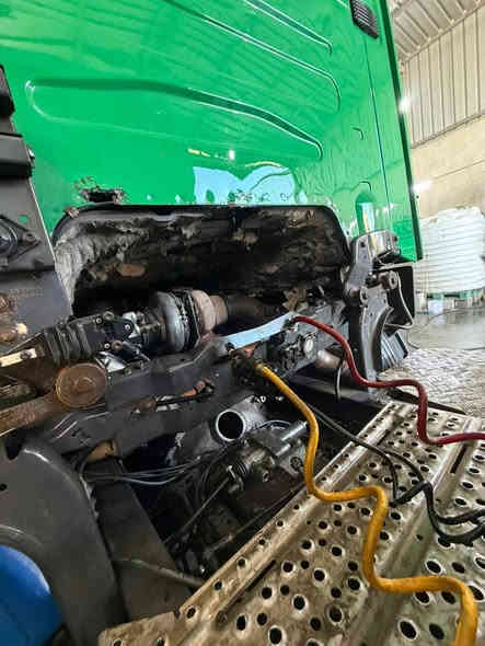 سلام عليكم ورحمة للبيع سكانيه 2007 بس الراس مربوط 4 محاور كفاله عامه كير 3في3 تبريد رتايدر  مكينه 500 العنوان جبله الستفسار *********** السعر 320 وبيها. مجال
