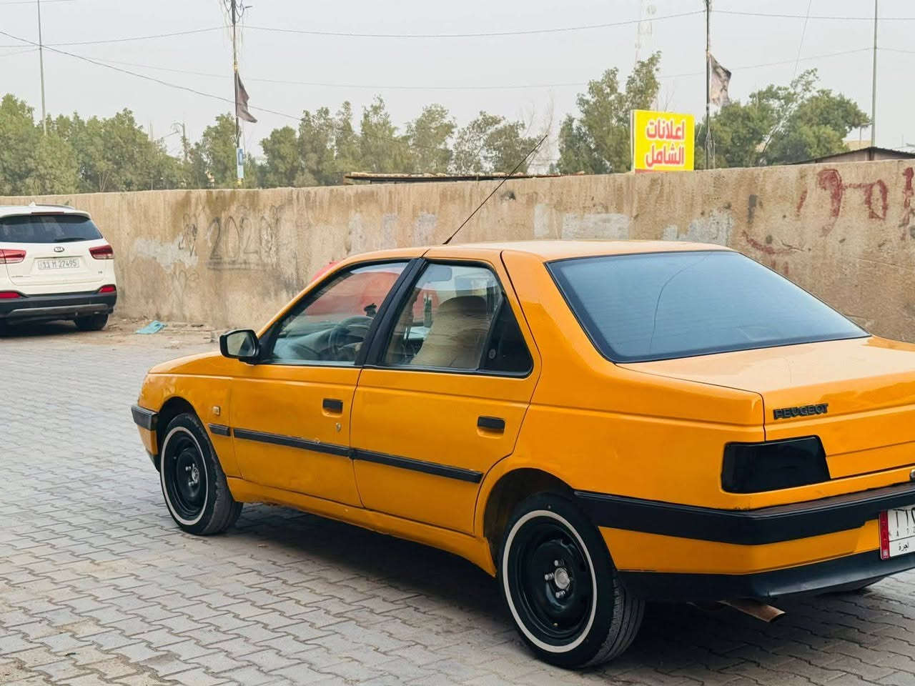 السلام عليكم بيجو موديل 18
سياره كير مكينه حداديه جديده تخم تاير جديد 
رقم مثنى حره مداور ثاني يوم سياره جاهزه 
ما تخسر عليه ربع مكان لسياره السماوه المركز 
سعر 45 وبيه مجال الطيبين لاستفسار  ***********
