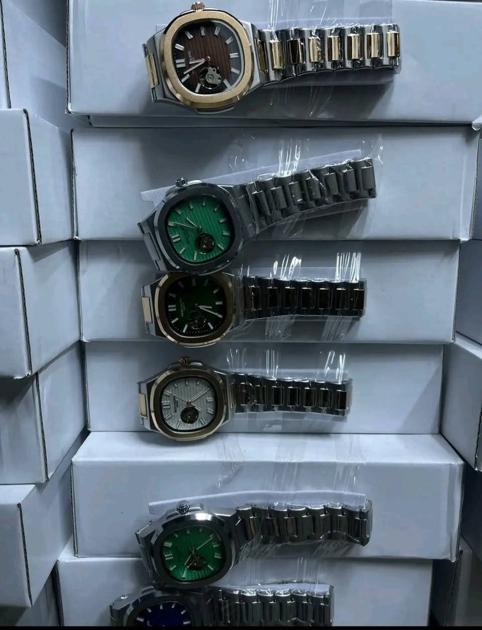 وصلتنا الآن عدة أنواع مميزة من الساعات بسعر مناسب جدًا بالجملة.

سعر القطعة الواحدة فقط ($18).

من يحتاجها فليُرسل لنا رسالة.

التوصيل متوفر إلى جميع أنحاء العراق

We have just received several distinctive types of watches at a very affordable wholesale price.

The price per piece is only $18.

Anyone who needs them can send us a message.

Delivery is available to all parts of Iraq. ⌚📦


**إذا كنت صاحب هذا الإعلان وتريد حذفه لأي سبب، رجاءا أرسل رسالة إلى الدعم الفني**