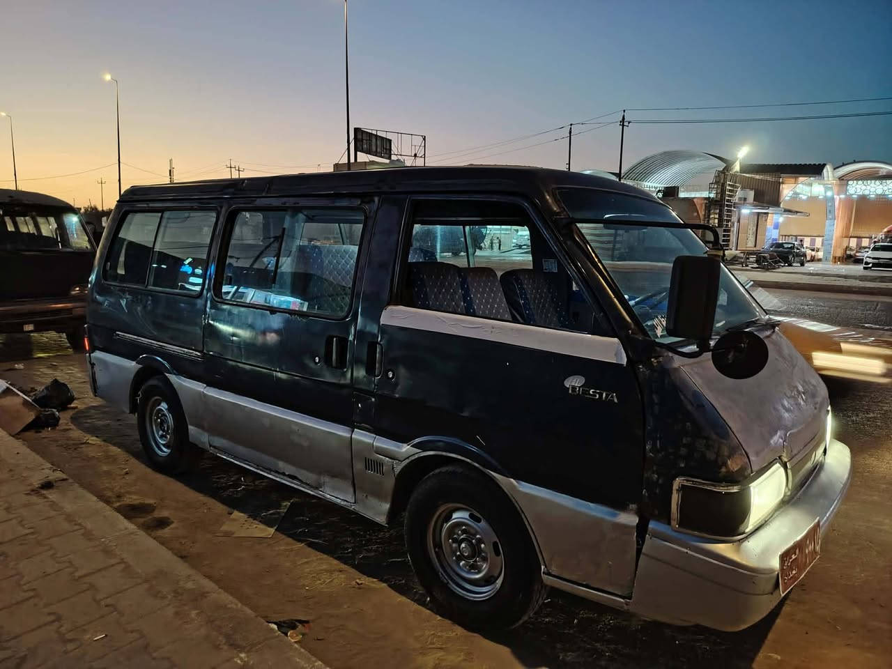 السلام عليكم كيه بسته للبيع
مكينه وكير وكسن وحداديه 
وتخم تاير كهربايات جاهز دوشمه 
السعر 18العنوان ديوانيه 
***********
***********
