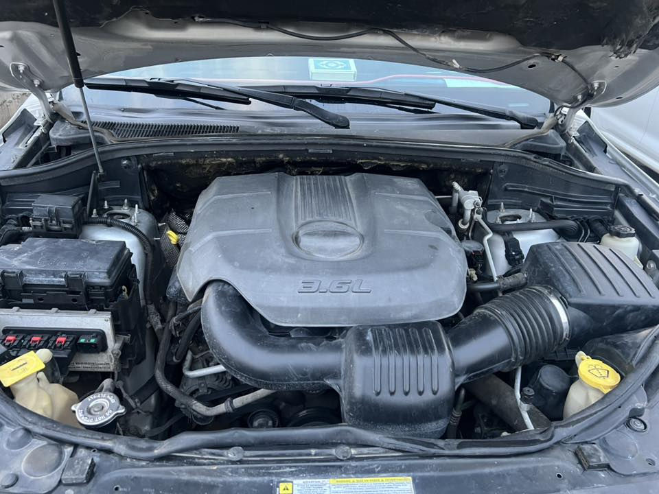 السلام عليكم
سياره جيب شيروكي لاريدو موديل 2011وارد امريكي 

سياره مرتبه ونضيفه خير من الله 
عنوان السكن الخالص 

للاستفسار الاتصال على الرقم ***********
