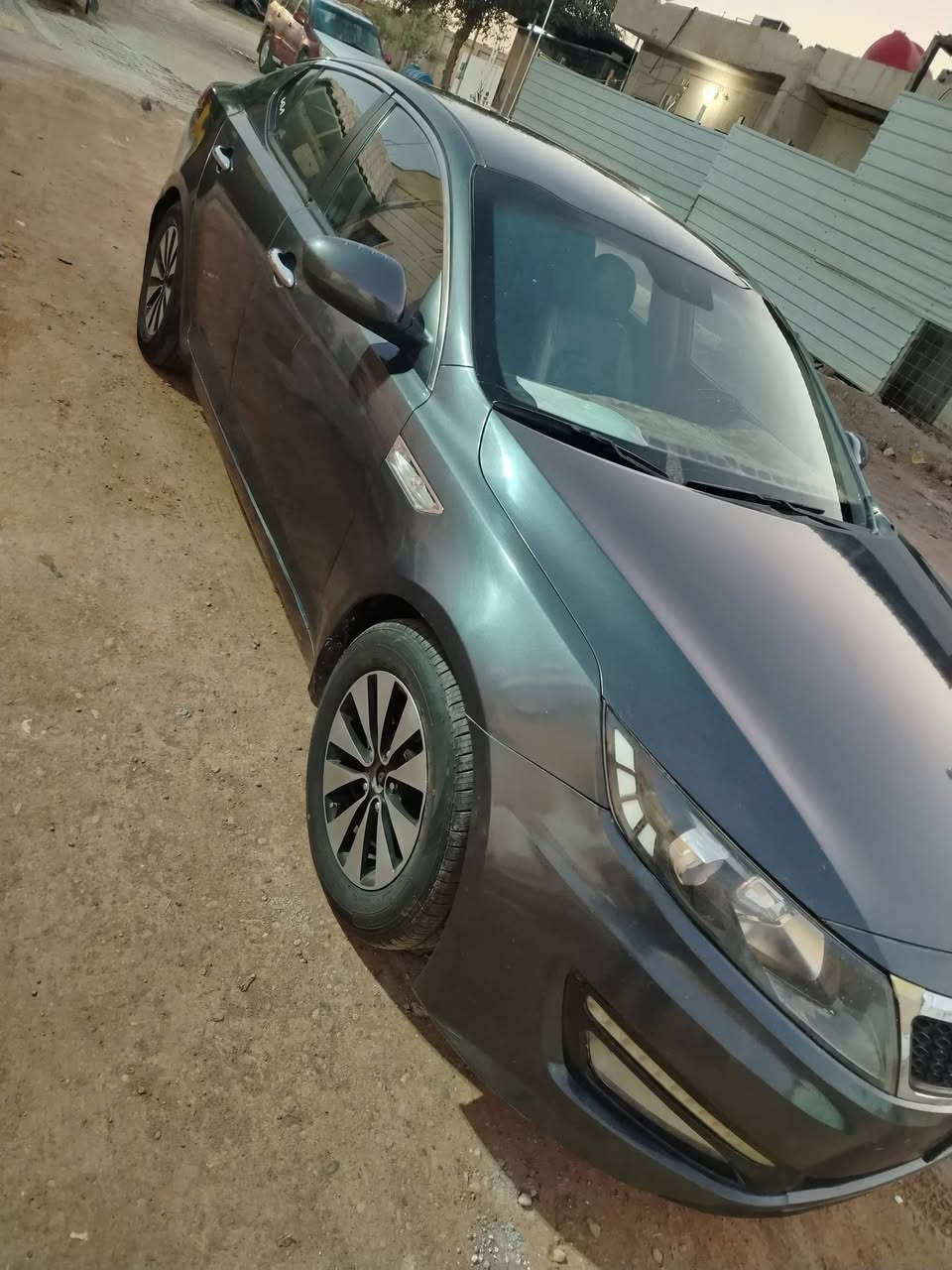 سلام عليكم سيارة كيا اوبتما موديل 2012 خليجي  السيارة بلاديه وكلشي شغال بيها جاهزة من كلشي ماعدا الحداده وسط تخم تاير. تبريد تدفئة محرك 2000 گير ومكينه مكفولات  السيارة بيها تبديل قبق الجنطة فقط والباقي لييل واحد شاشة كاميرا  علما السيارة مصبوغه عام اثر الجراد والشخوط صور السيارة قبل الصبغ موجودة عندي رقم السيارة بصرة تحويل مباشر السيارة مشروع وطني بسمي السنوية لل27 الا تنتهي
السعر 110 وبيها مجال واذا اكو مراوس حسب القناعة 
للاستفسار اكثر اتصل ***********
