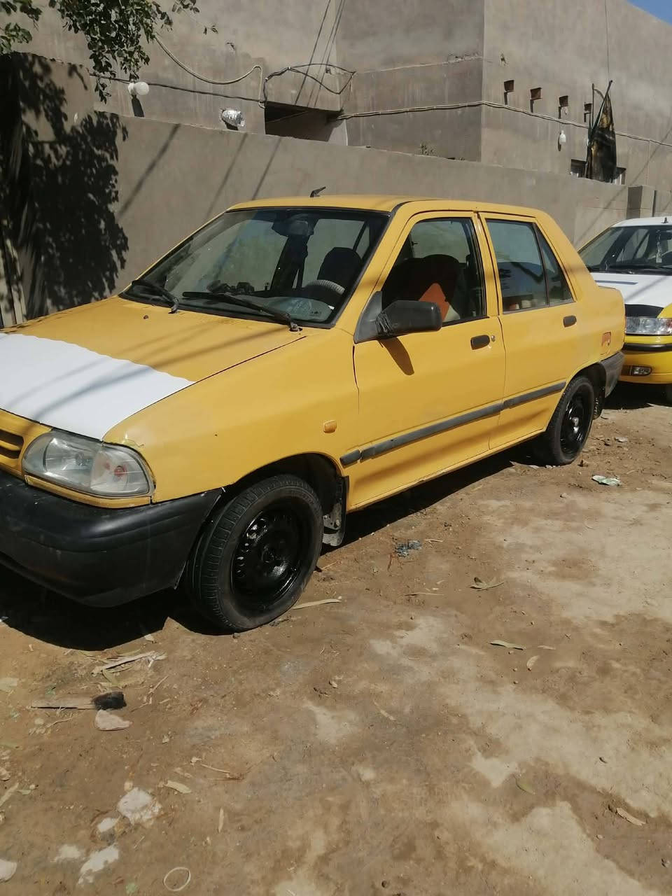 السلام عليكم سايبا للبيع موديل 2015
مصفره هيه وغرامات سنويه ما صاقطه

سياره جاهزه كير ومكينه وحداديه تخم تاير جديد باتري جديد    
مكان ال حمد السعر 32 وبيهة مجال قليل ***********
