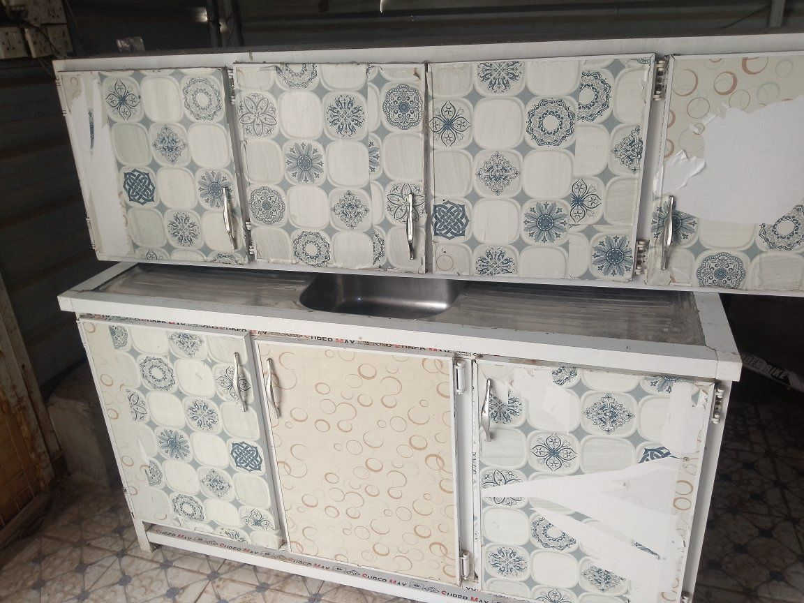 كاونتر قطعتين سعره 90مجمع حطين مقابل المنتزه***********
