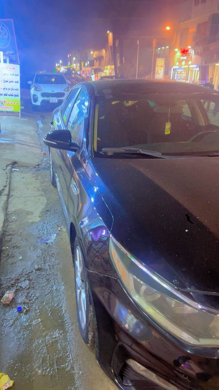 كيا أوبتيما
اللون: أسود
المحرك: 2400 GTI
الرقم: دولي
الموقع: بغداد

الملاحظات:
ضرر جاملغ اليمين + البنيد

السيارة شغالة تمام
السعر: (130) قابل للتفاوض

للجادين فقط ***********📱 بغداد, العراق
