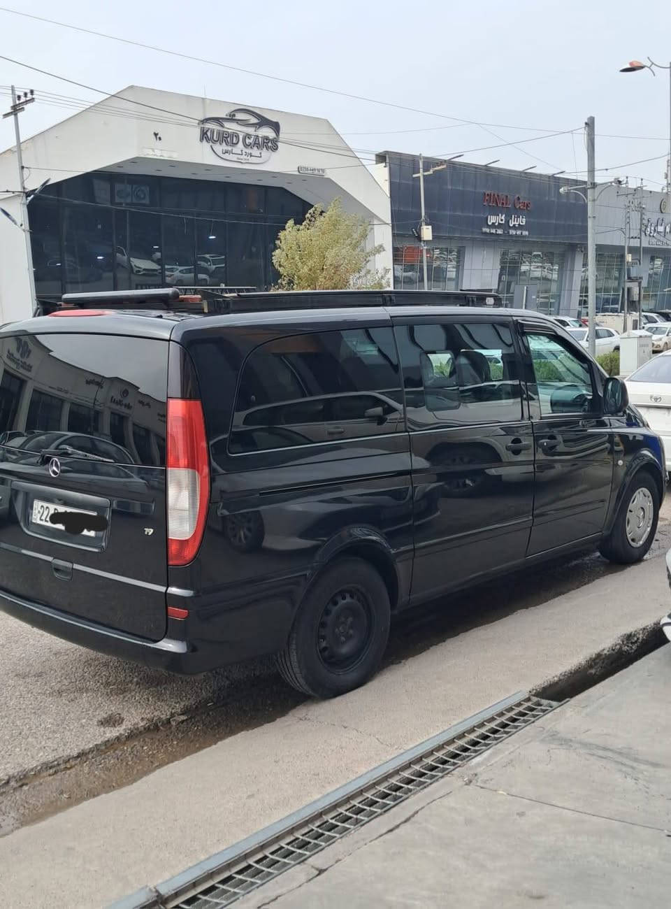 للبيع مرسيدس فيتو (VITO)
سيارة كلين بدون صبغ 
حجم المحرك 6 سلندر 
سيارة بنزين و غاز 
كير اتوماتيك 
موديل 2007
سعر 154 وبي مجال  
للاستفسار اكثر الاتصال على الرقم 
*********** عل واتساب
