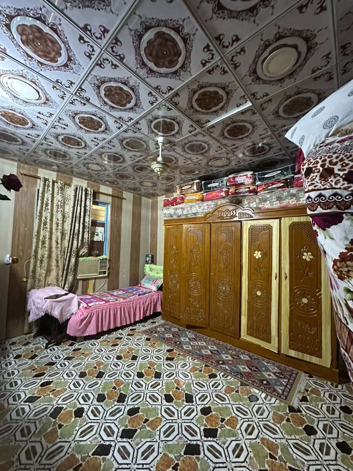 دار للبيع في كربلاء على طريق بغداد المساحه 240 متر .طارمة واستقبال وصالة و غرفة نوم ومطبخ وصحيات عدد 2داخليه وخاريه يبعد عن شارع بغداد 700 متر .منطقه مرتبه ماء وكهرباء ومدارس نوع العقار سند 25.وبيقه التفاصيل موضحه بالصور .للاستفسار الاتصال او واتساب ***********/***********
غير متواجد على الفيس بوك
