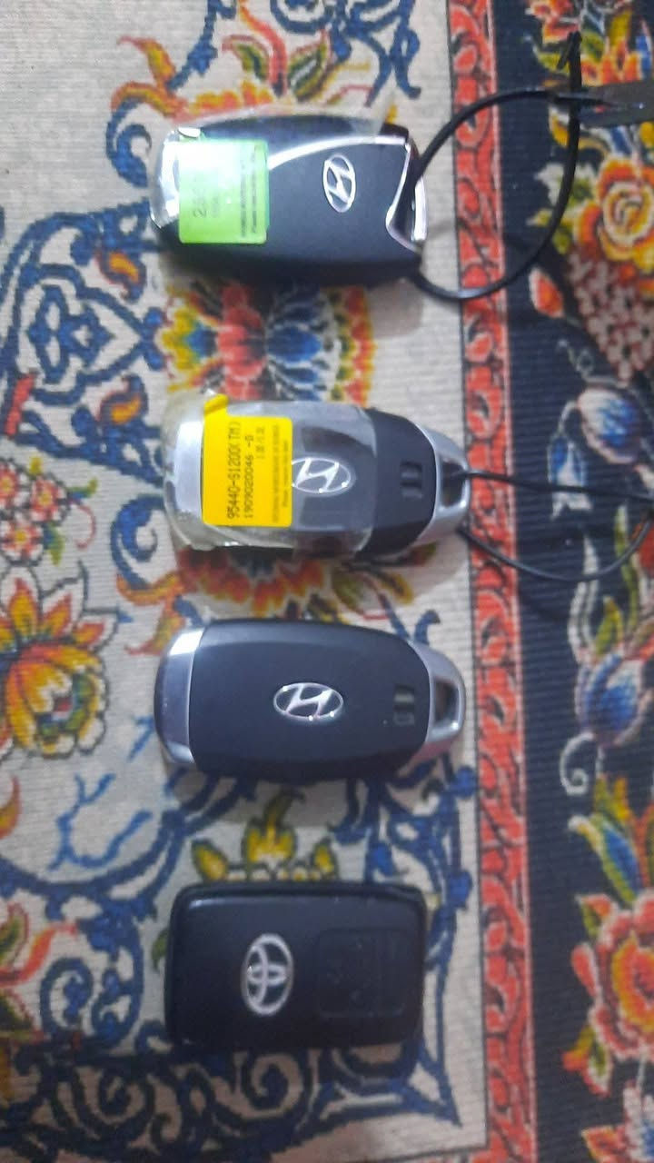 بصمه سنتافي كراند ترهم من موديل 14 الى 19 سعره 100بيه مجال 
بصمه سنتافي موديل 19 سعر 100بيه مجال 

 بصمه سنتافي تشغيل عن بعد 100بيه مجال 

بصمه افلون موديل 12 سعر 100قفل ترهم من 2007 إلى 12 
وبيهن مجال 
برد سنتافي لون اسود + سلفر سعر الوحده 60 قفل
*********** رقم الهاتف 
مكان نجف الاشرف
