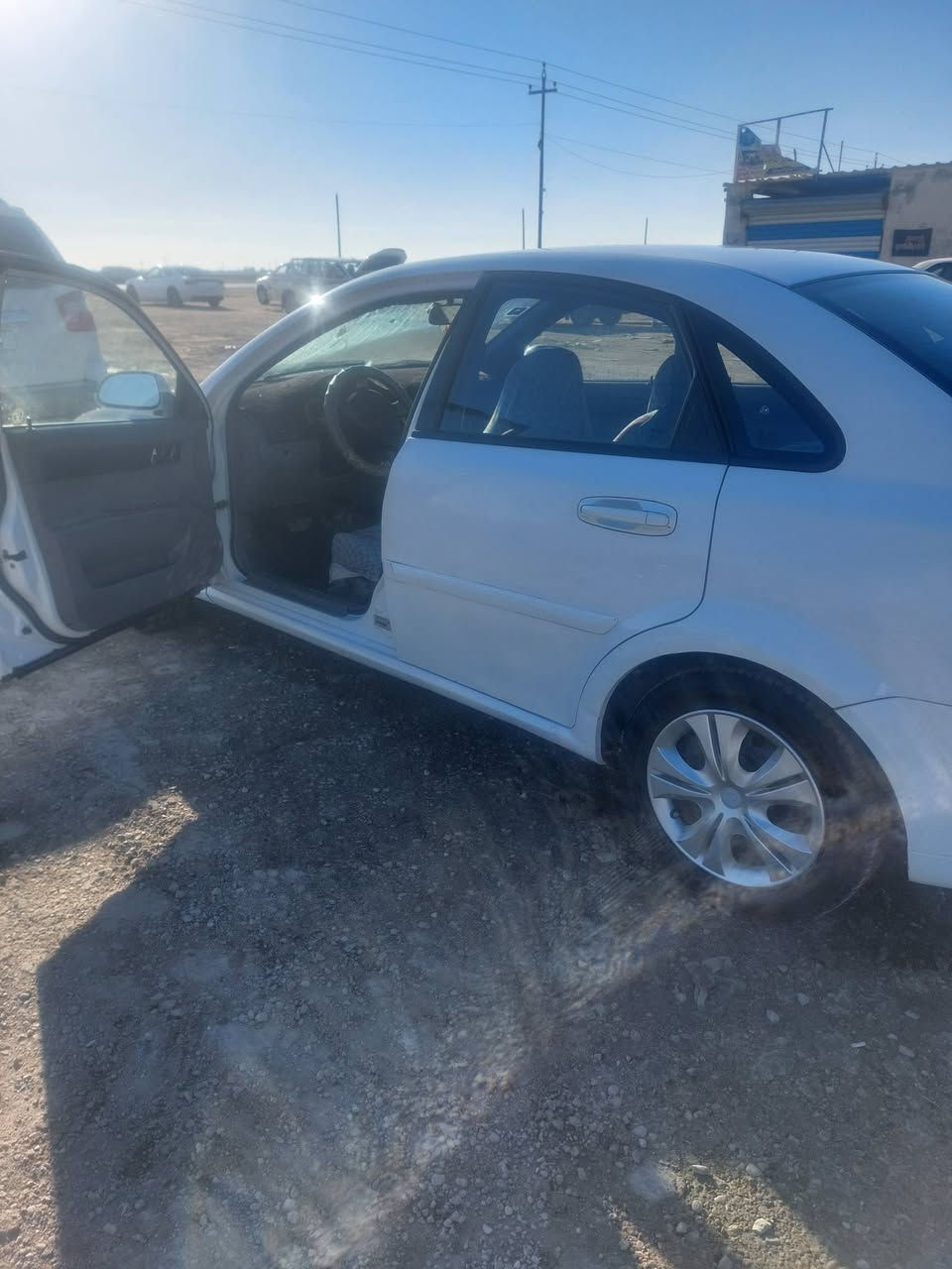 سلام عليكم اوبتره 11 اللبيع كلشي جديج بيه توني شاده بس المحرك كايم  كهربايات اليتات جدد حداديه فول توني شاده  توير هم جدد 
بيه ضربه بل باب ومرجعيه براد شوف العين  رجان المو شراي لا يتصل سعره 66وبيه مجال الشراي فقط  والمو شراي لا يتصل رجان ***********
