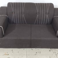 مقاعد • بلوك اسود • متوفر