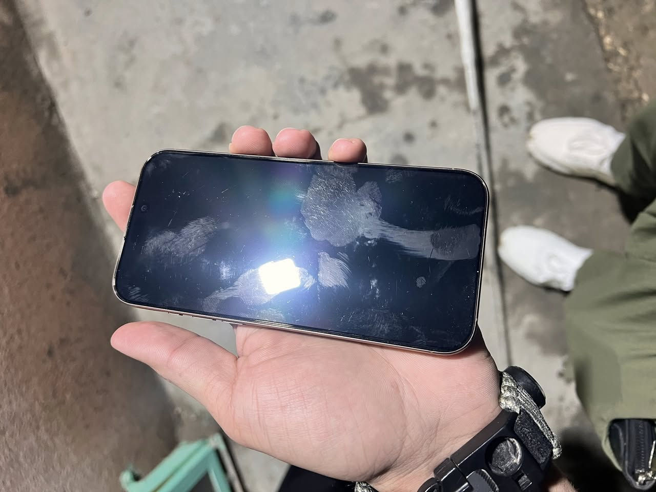 ايفون 16 برو ماكس شرق اوسط 
مقفول ايكلود مقفول ايكلود 
سعره 750 قفل 
بدون كارتون وملحقات 
جهاز اصلا مامفتوح يعني اخو الجديد 
مكاني كربلاء راسلني خاص


**إذا كنت صاحب هذا الإعلان وتريد حذفه لأي سبب، رجاءا أرسل رسالة إلى الدعم الفني**