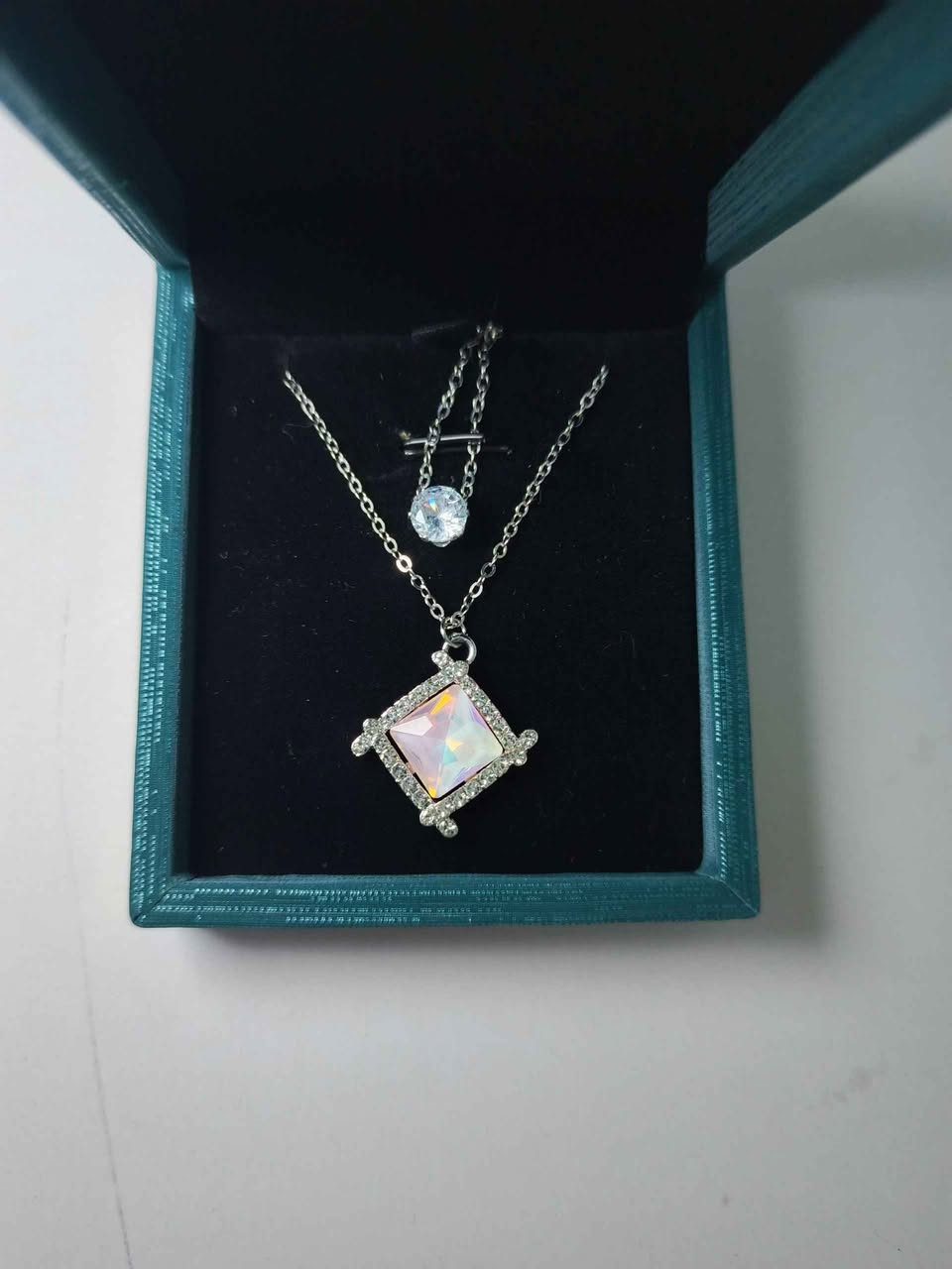 قلادة الفراشة 🦋✨
بسعر 4000 بغداد, العراق


**إذا كنت صاحب هذا الإعلان وتريد حذفه لأي سبب، رجاءا أرسل رسالة إلى الدعم الفني**