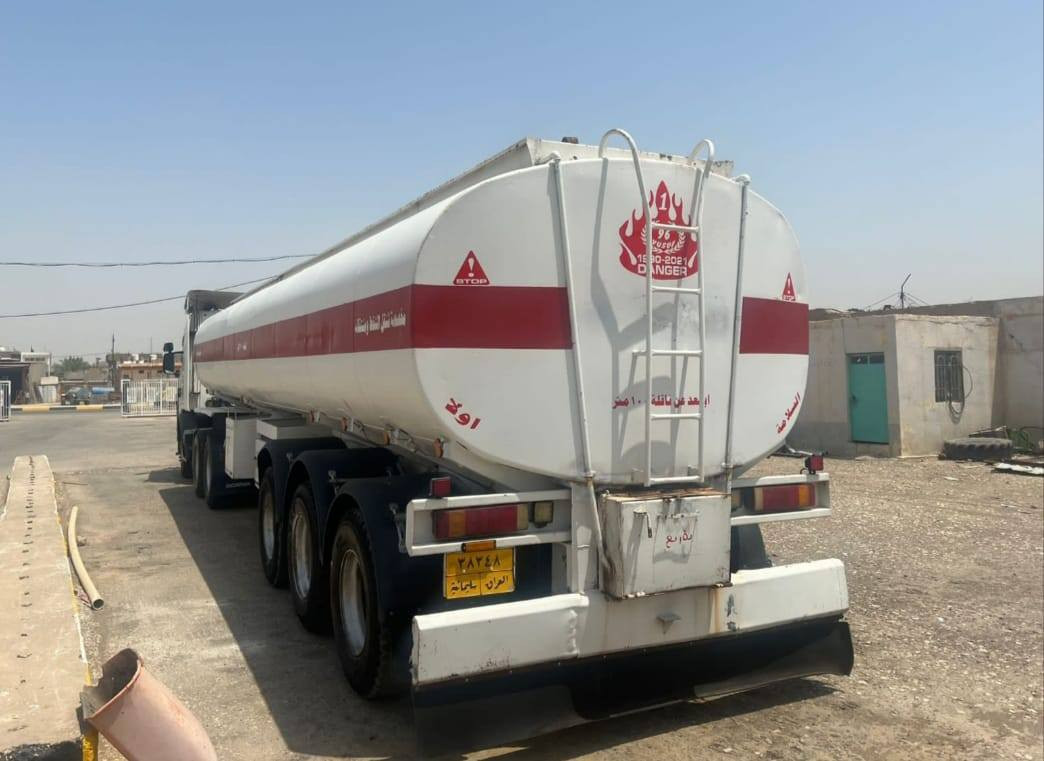 سلام عليكم.  سكانيا للبيع حجم 420 موديل 2005 سحال مزوج سنويه صاقطه رقم شمالي للاستفسار. الاتصال على رقم *********** واتساب.  مكان سيارة ديالئ بعقوبة.  سعره دفترين ونص.  وبيه مجال
