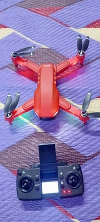 طائرة درون للبيع  اسم طائرة L900 استخدام يوم واحد السعر ٨٠بي مجال  الع...