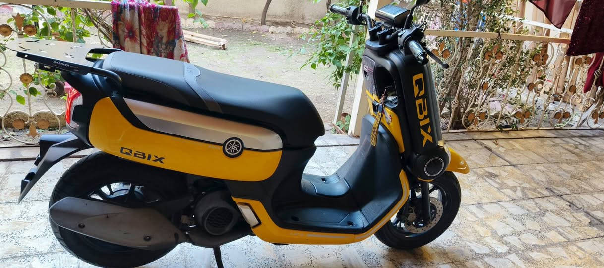 (سلام عليكم) دراجهGBIX ياماهه ياباني  سرعه150دراجه نضيفه بعده بحاله الشركه دراجه قطعه وحده شكله حلو وغريب السعر خاص عنوان بغداد شارع فلسطين***********
