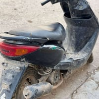 دراجه بريز . 140  السعر 275..  مكاني بغداد الدوره07813385729