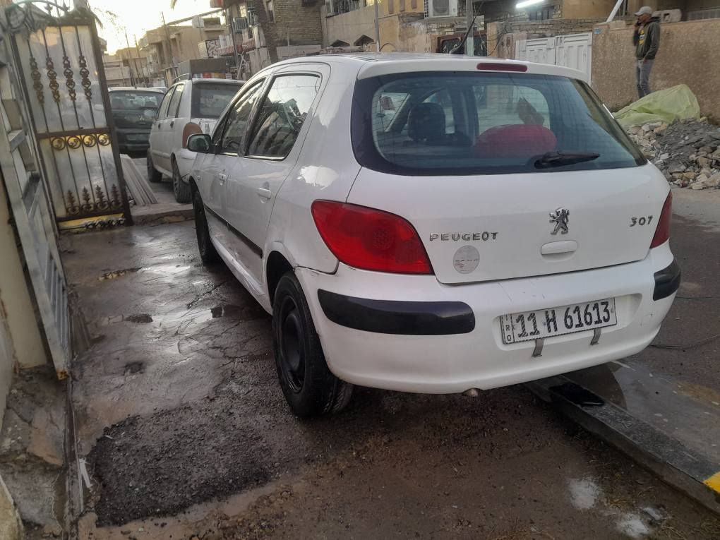 بيجو 307موديل 2006اوتماتيك رقم بغداد حلوه السياره السعر 47مكان السياره بغداد حي الجهاد(***********) بغداد, العراق
