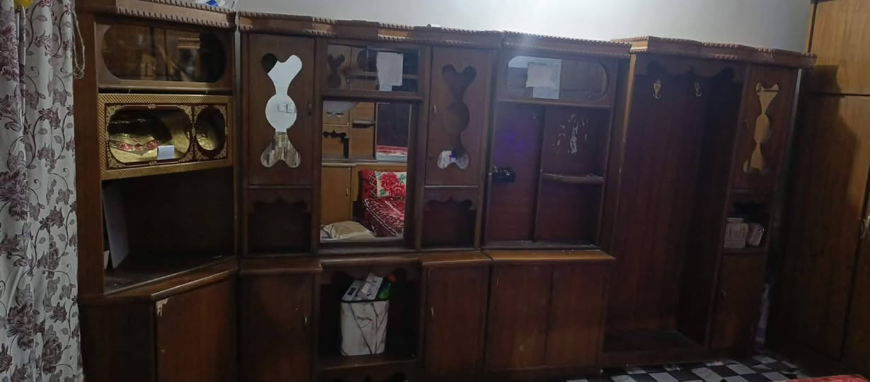 غرفه اخشاب للبيع التواصل على الرقم مكلف بالنشر 
***********
***********
