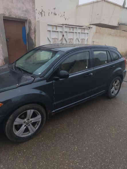 السلام عليكم ورحمة الله وبركاته دوج كاليبر 2008 محرك 2400 جديد قبل أسبوع شديت كير جديد السيارة نقوصاتها البنيد مثل ما موضح لأن طار البنيد وفلش الجامة وبدلت جامة جديدة ضفيرة نظيفه نقصها بس برمجة ابو الجهاز يضبطها السيارة تمشي خير من الله وحلوة بلمشي السعر ٥٥ وبيها مجال أكثر ماتصور لان توازيت وحتاجيت مكان السيارة الصويرة ***********
