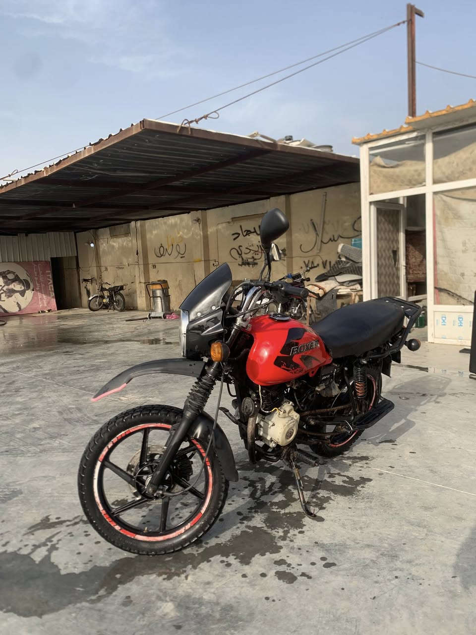 سلام عليكم بوكسر موديل 2021 لدراجه نضافته مبينه كدامكم ما بيه نقص شي  نشاء الله بس بيه صوت بل محرك  خفيف لدراجه ما بيه وراق مكاني ديالى كنعان لسعر خاص 
رقم ***********
