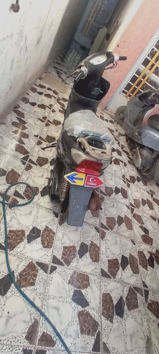 السلام عليكم دراجة عصفورية لليبع دراجة حلوه شلعة ومعدل كلشي مابيهة بس رادلهة شخاطة مال سلف تشتغل نص هندر المكان بل شعب سعر 300 وبيهه مجال


**إذا كنت صاحب هذا الإعلان وتريد حذفه لأي سبب، رجاءا أرسل رسالة إلى الدعم الفني**