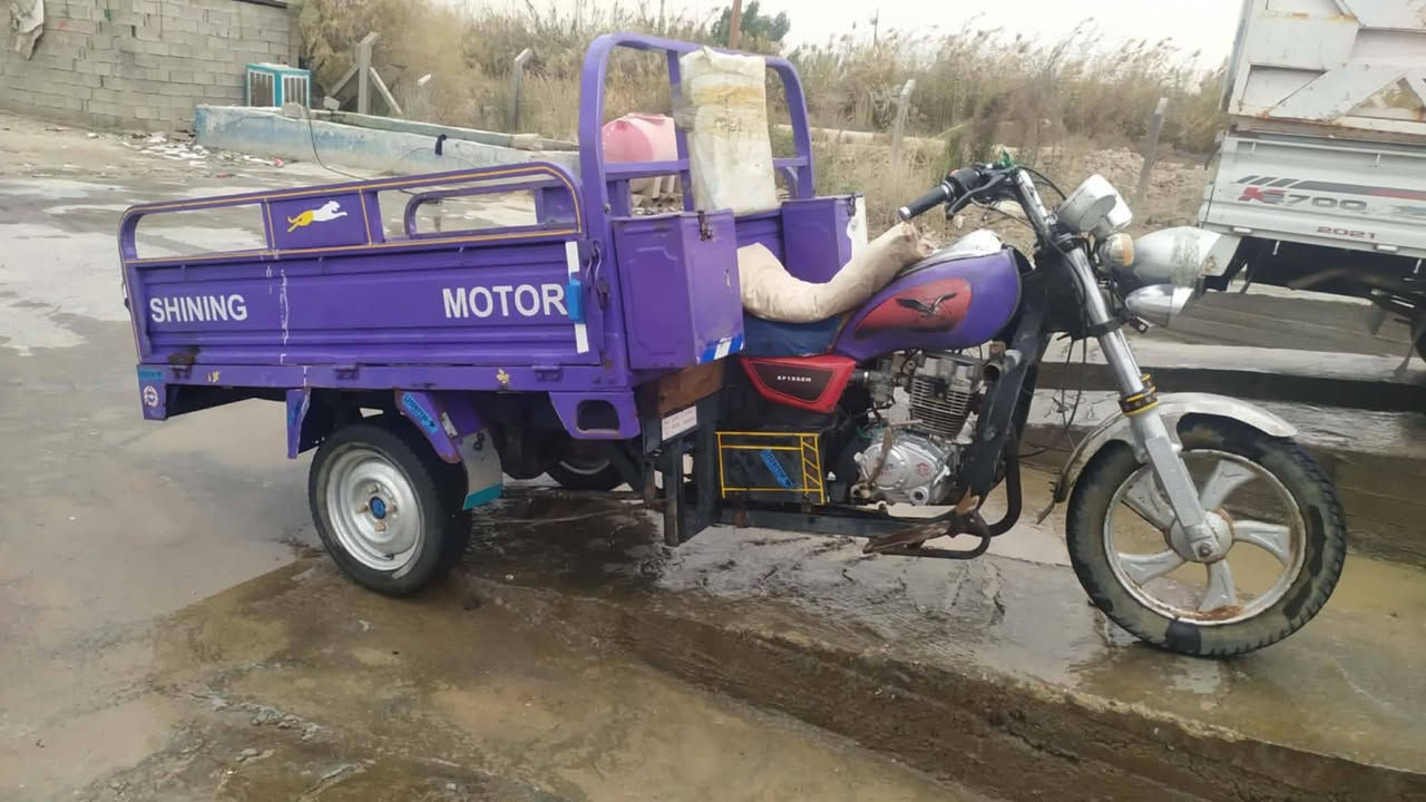 سلام عليكم.. ستوته للبيع موديل 20 محرك 23 اوراق اصولي مكانها بابل القاسم عليه السلام.. سعرها مليون ونص وبيها مجال رقم راعيها. ***********
