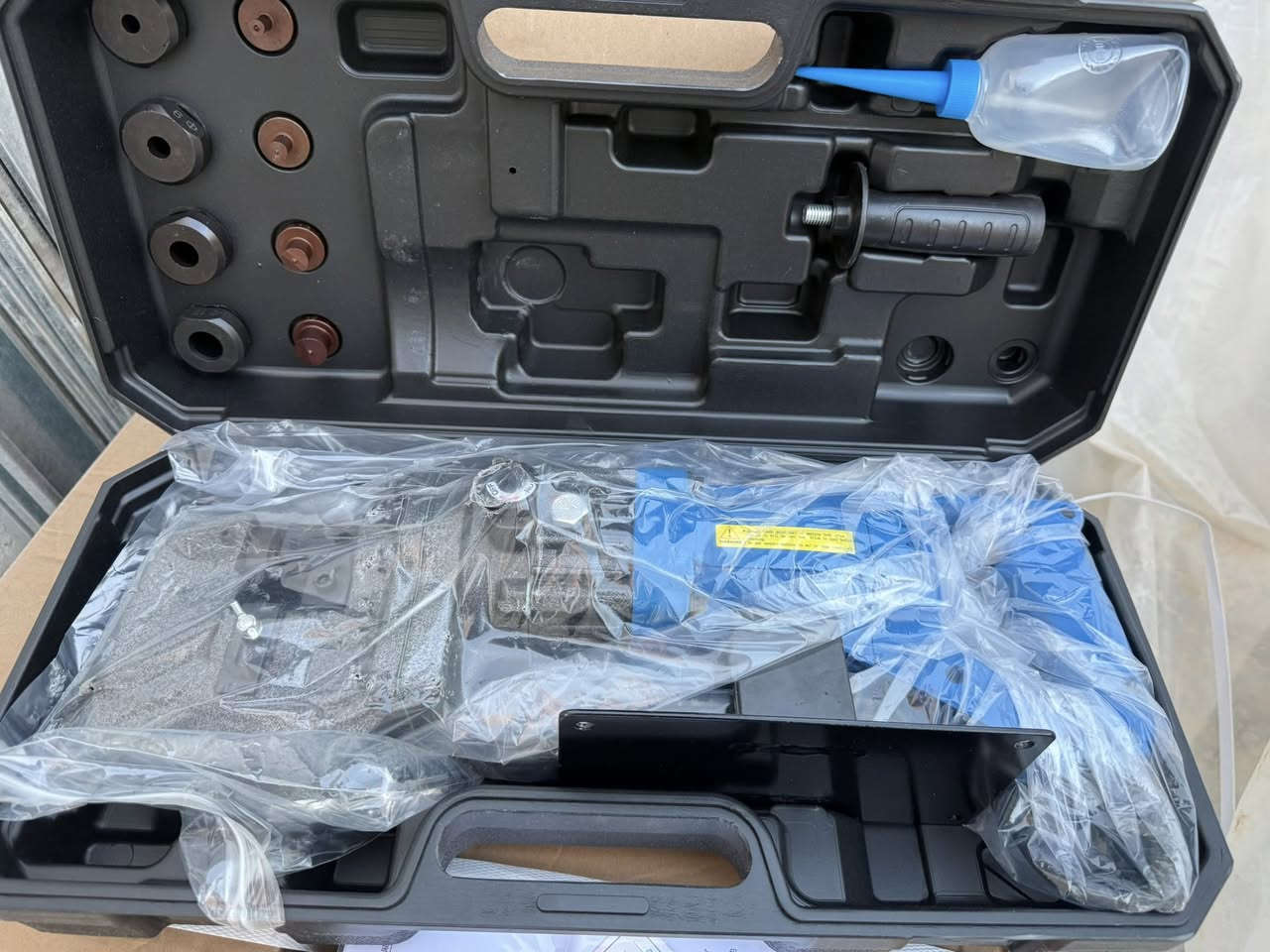 ثاقبه بازبار +حديد هايدروليك ضغط 10 طن  مع قياسات تثقيب مختلفه


**إذا كنت صاحب هذا الإعلان وتريد حذفه لأي سبب، رجاءا أرسل رسالة إلى الدعم الفني**